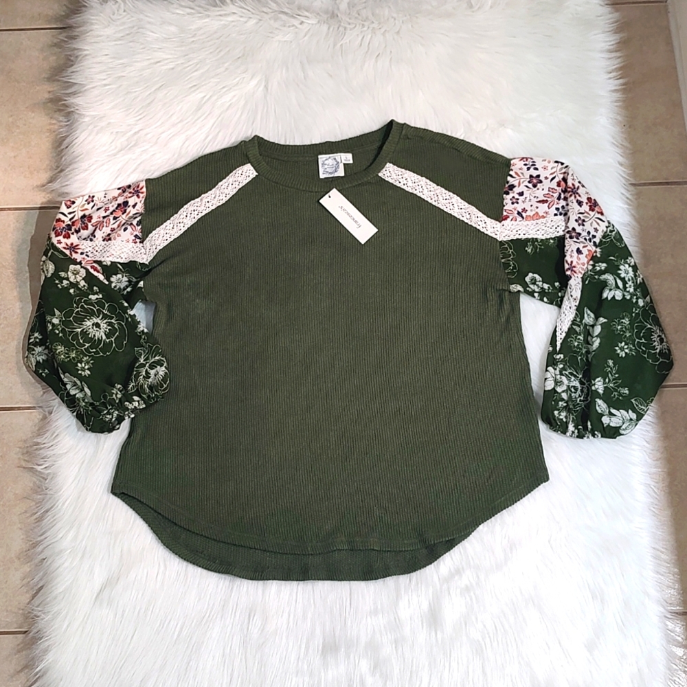 NWT Blue Rain "S"🌧️